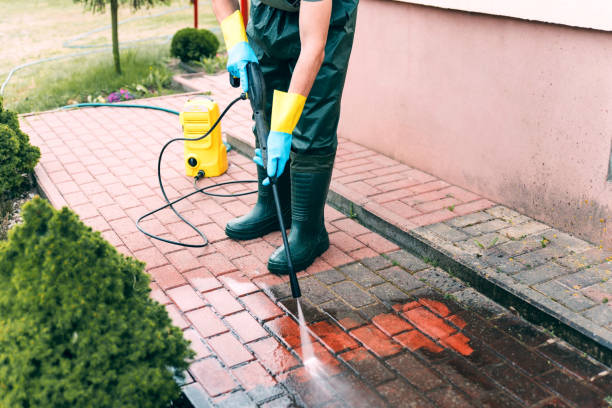 Best Deck Pressure Washing  in Taft, CA